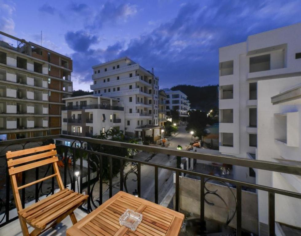 Marilla Hotel نها ترانج المظهر الخارجي الصورة